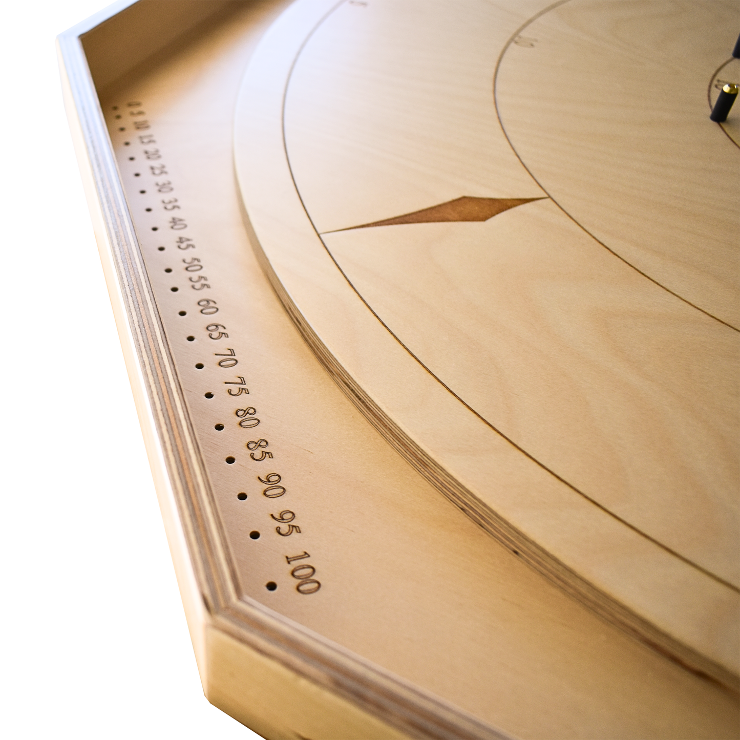 The Crokinole Master - 大型の伝統的なクロキノール ボード ゲーム キット