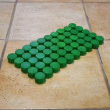 Load image into Gallery viewer, Crokinole Canada Crokinole Pieces 100 Green Tournament Size Crokinole Discs
