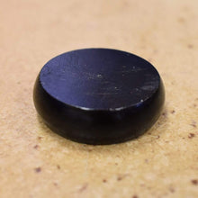 Load image into Gallery viewer, Crokinole Canada Crokinole Pieces No Pouch 26 Tournament Size Crokinole Discs (Natural &amp; Black)
