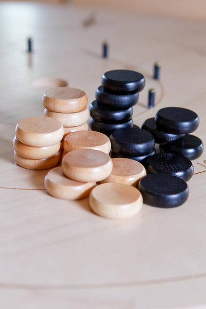 The Crokinole Master - Large Traditional Crokinole Board Game Set